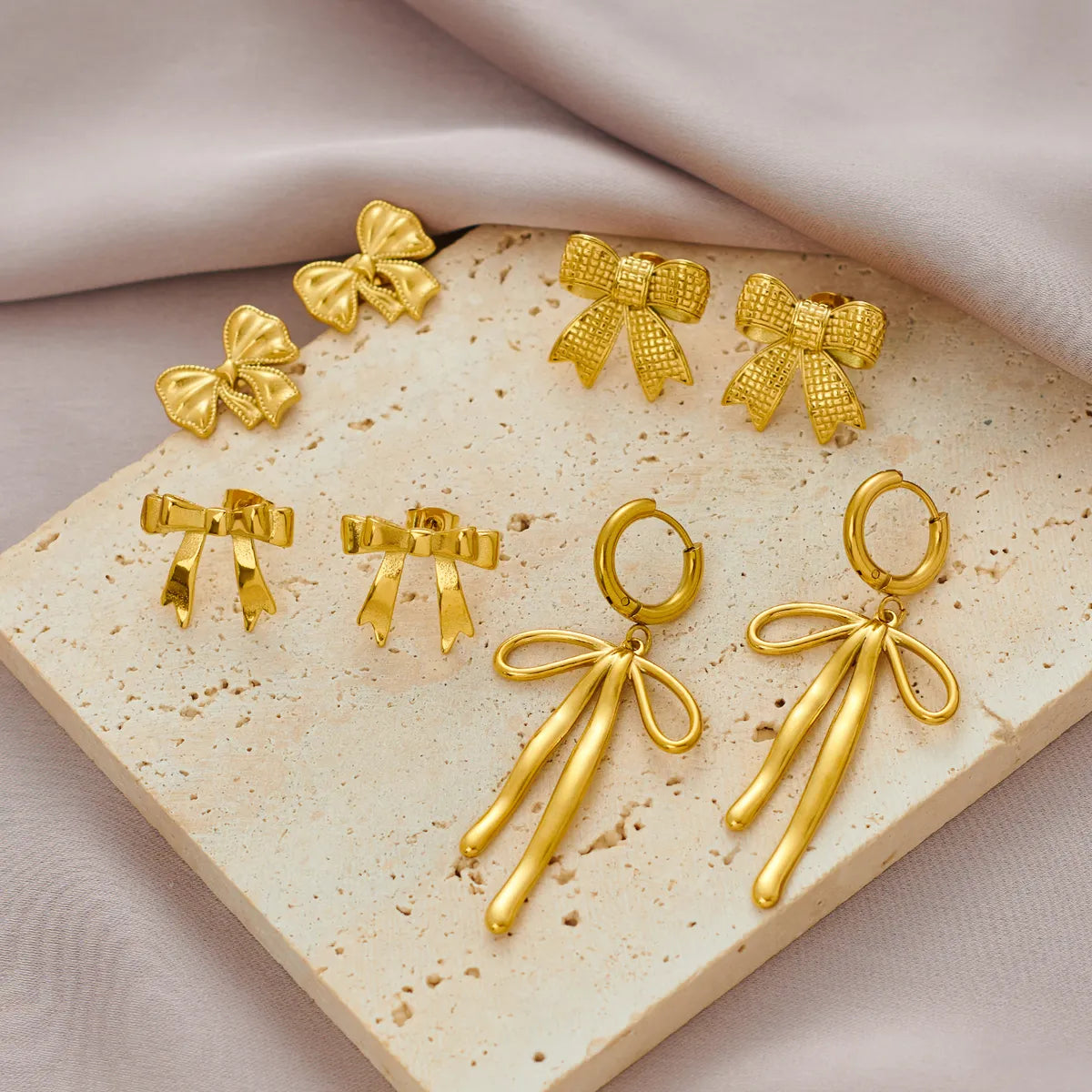 1 Pair Simple Style Classic Style Bow Knot Plating 304 Stainless Steel 18K Gold Plated Ear Studs