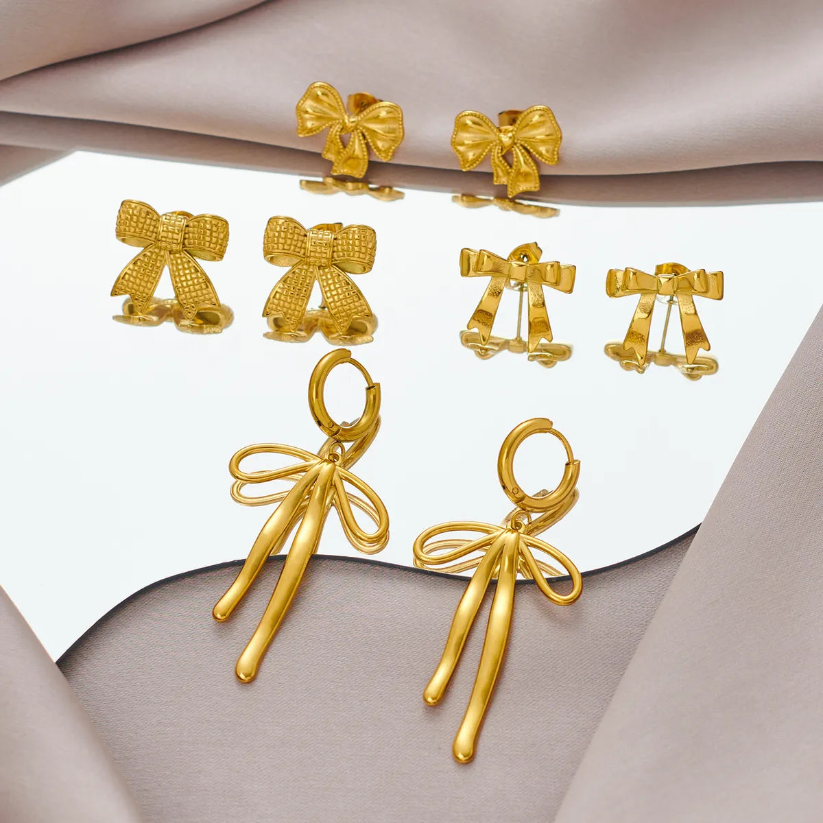 1 Pair Simple Style Classic Style Bow Knot Plating 304 Stainless Steel 18K Gold Plated Ear Studs