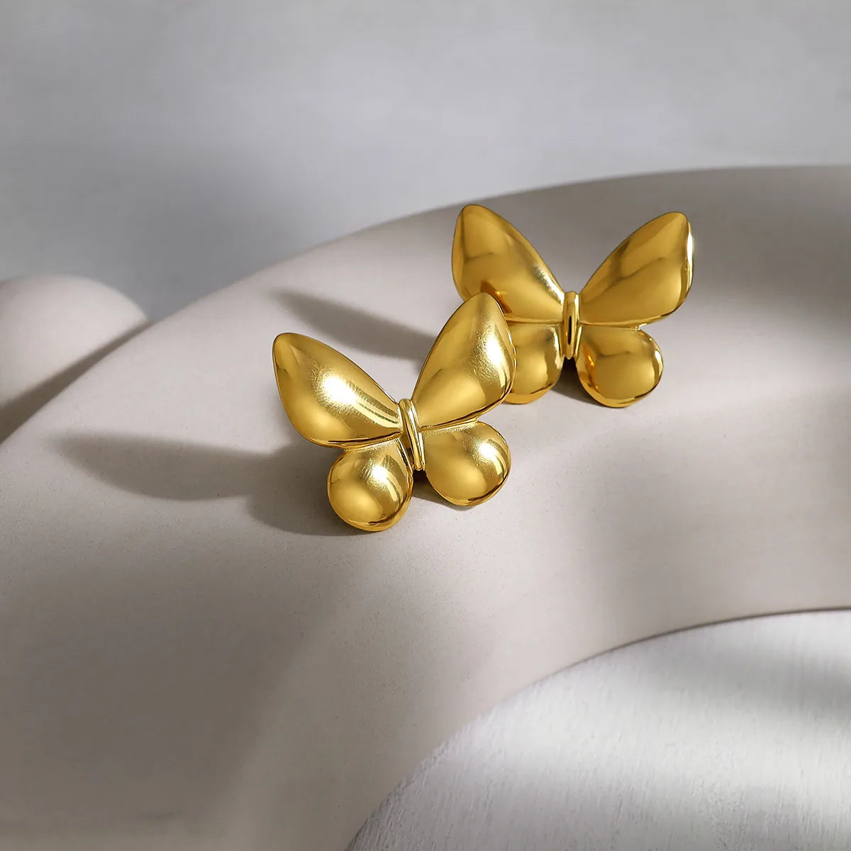 1 Pair Simple Style Classic Style Butterfly Polishing Plating 304 Stainless Steel 18K Gold Plated Ear Studs