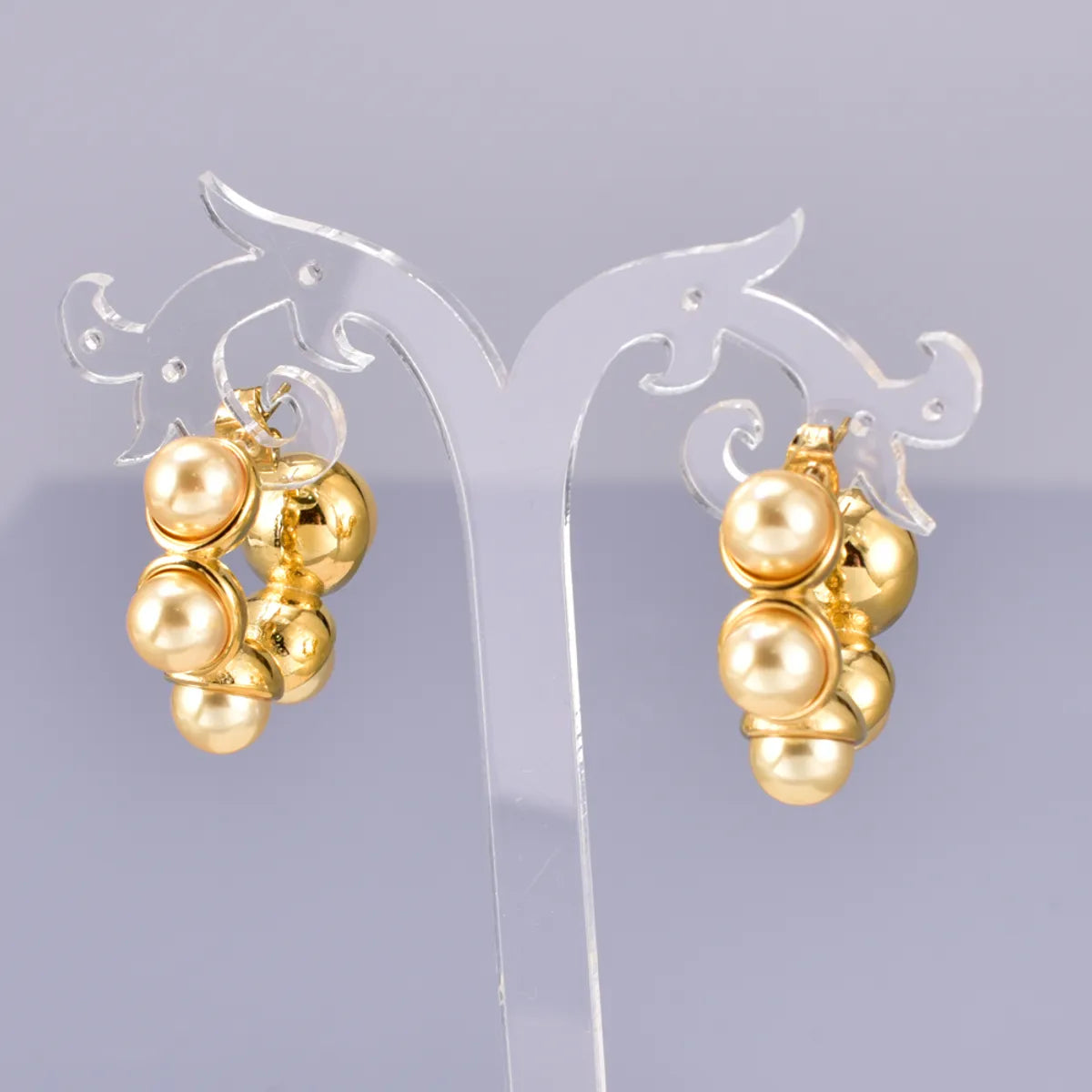 1 Pair Simple Style Classic Style C Shape Color Block Plating Inlay 304 Stainless Steel Titanium Steel Artificial Pearls 18K Gold Plated Ear Studs