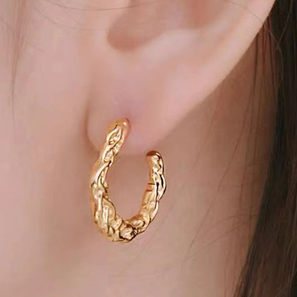 1 Pair Simple Style Classic Style C Shape Plating Pleated Stainless Steel Gold Plated Ear Studs