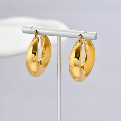 1 Pair Simple Style Classic Style C Shape Plating 304 Stainless Steel Titanium Steel 18K Gold Plated Ear Studs