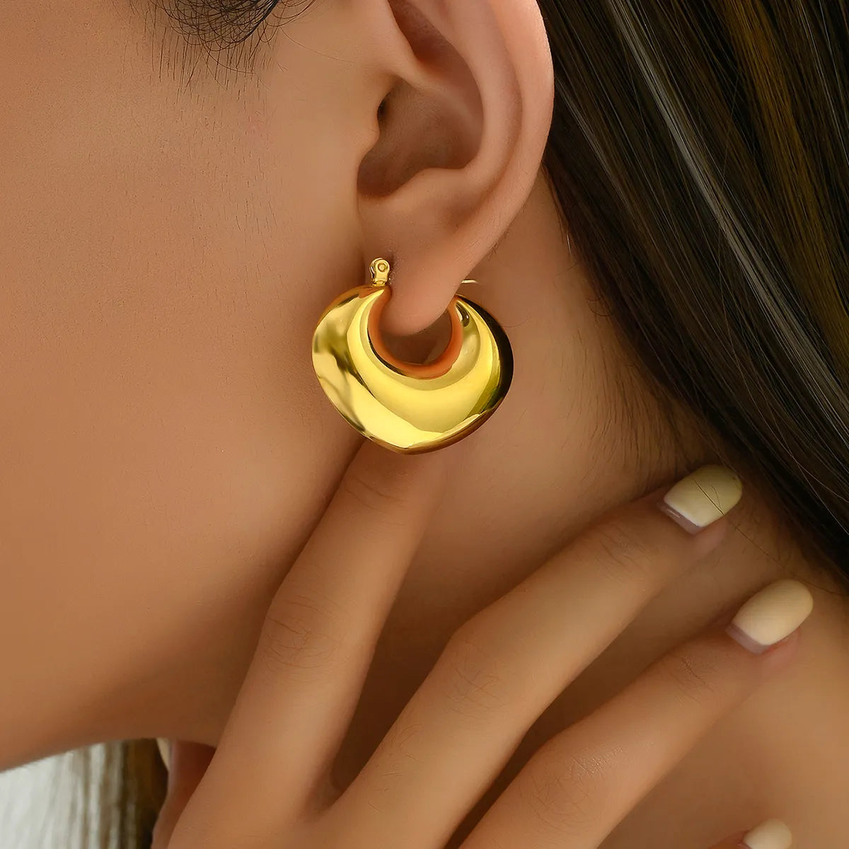 1 Pair Simple Style Classic Style C Shape Plating 304 Stainless Steel Titanium Steel 18K Gold Plated Ear Studs