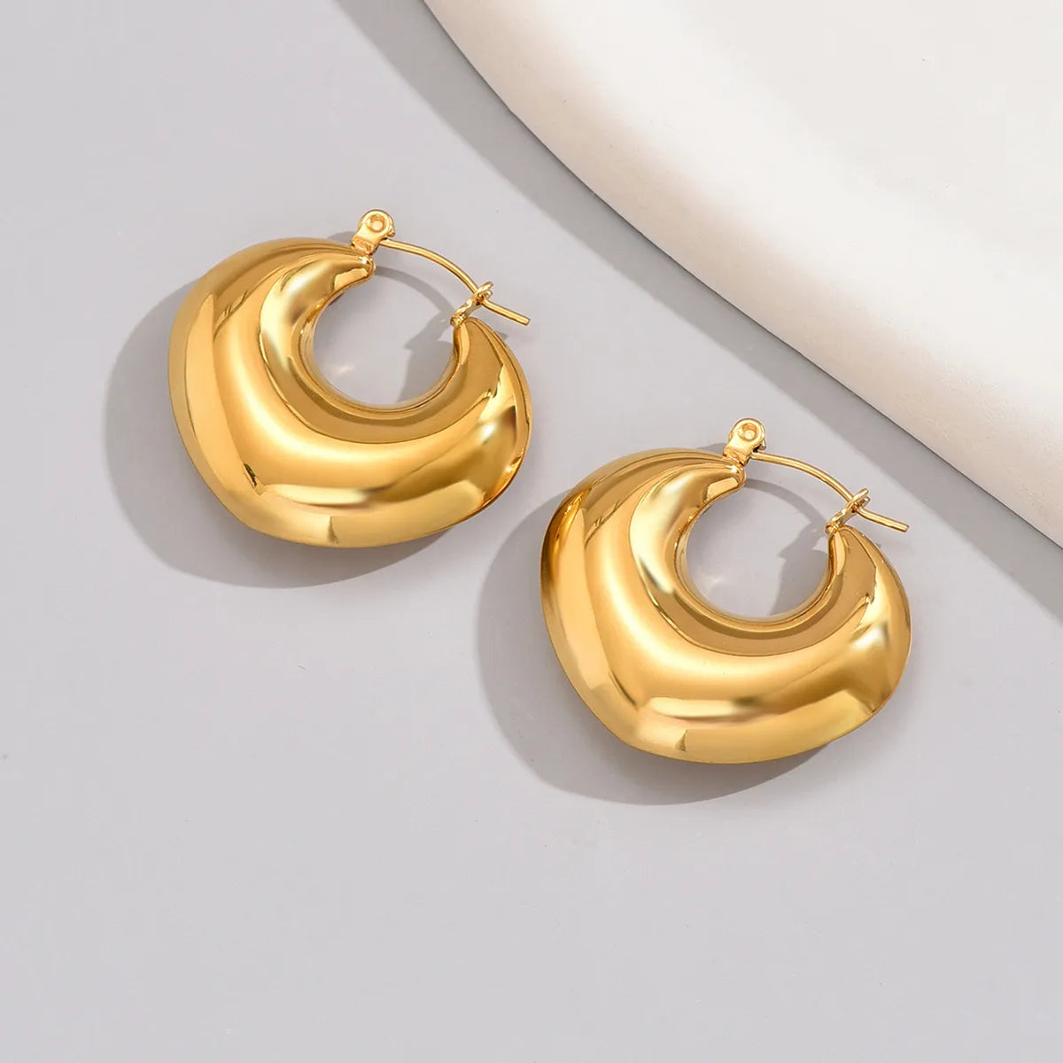 1 Pair Simple Style Classic Style C Shape Plating 304 Stainless Steel Titanium Steel 18K Gold Plated Ear Studs