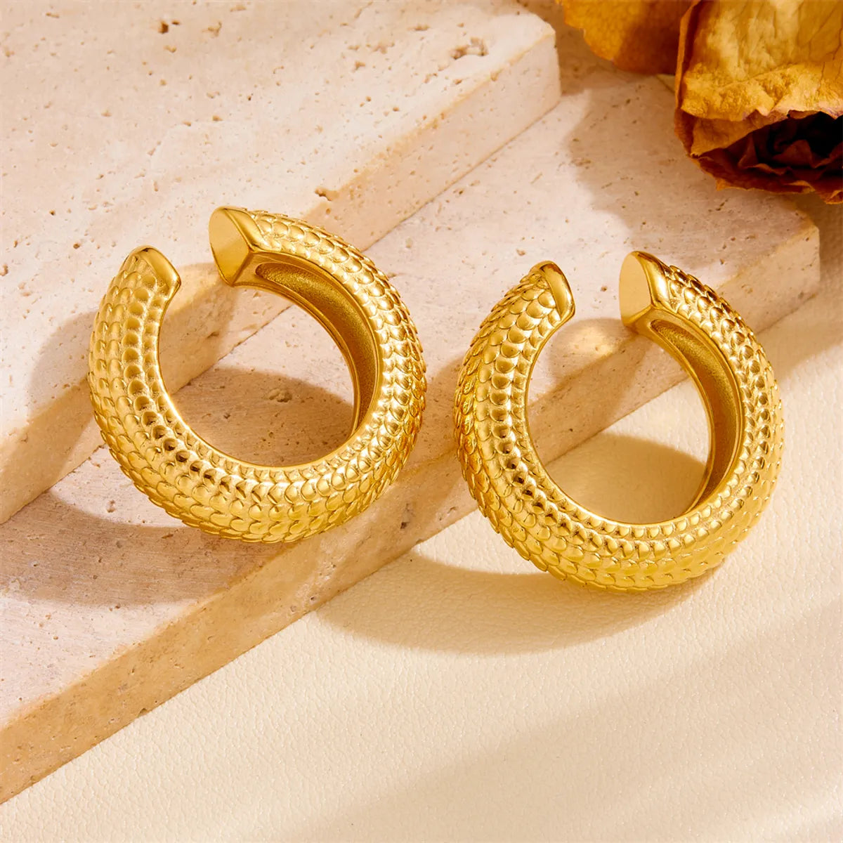 1 Pair Simple Style Classic Style C Shape U Shape Plating Titanium Steel 18k Gold Plated Ear Cuffs