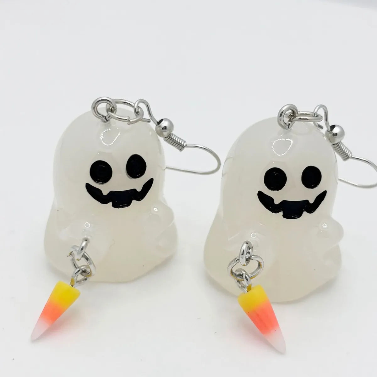 1 Pair Simple Style Classic Style Cartoon Character Printing Plastic Resin Drop Earrings