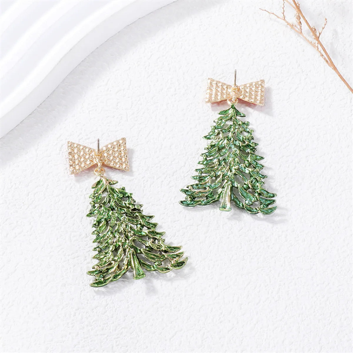 1 Pair Simple Style Classic Style Christmas Tree Bow Knot Plating Alloy Drop Earrings