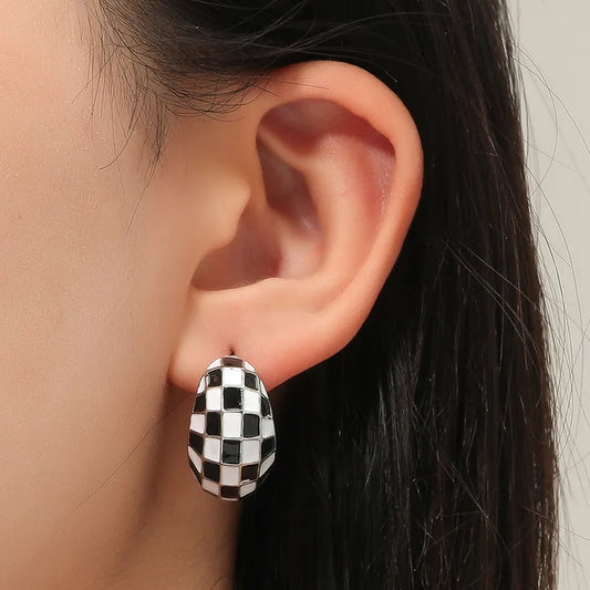 1 Pair Simple Style Classic Style Color Block Checkered Enamel Alloy Ear Studs