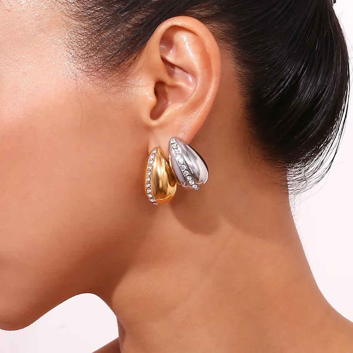 1 Pair Simple Style Classic Style Color Block Plating Inlay Stainless Steel Rhinestones 18k Gold Plated Ear Studs