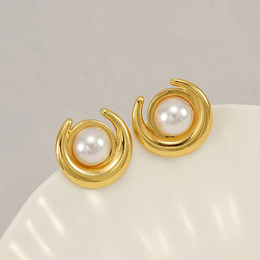 1 Pair Simple Style Classic Style Fish Tail Plating Inlay 304 Stainless Steel Artificial Pearls Resin 18K Gold Plated Ear Studs