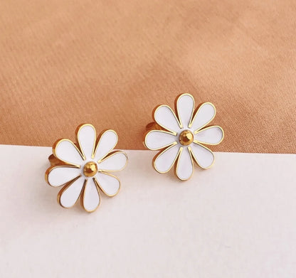 1 Pair Simple Style Classic Style Flower 304 Stainless Steel Titanium Steel 18K Gold Plated Ear Studs