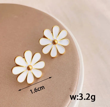 1 Pair Simple Style Classic Style Flower 304 Stainless Steel Titanium Steel 18K Gold Plated Ear Studs