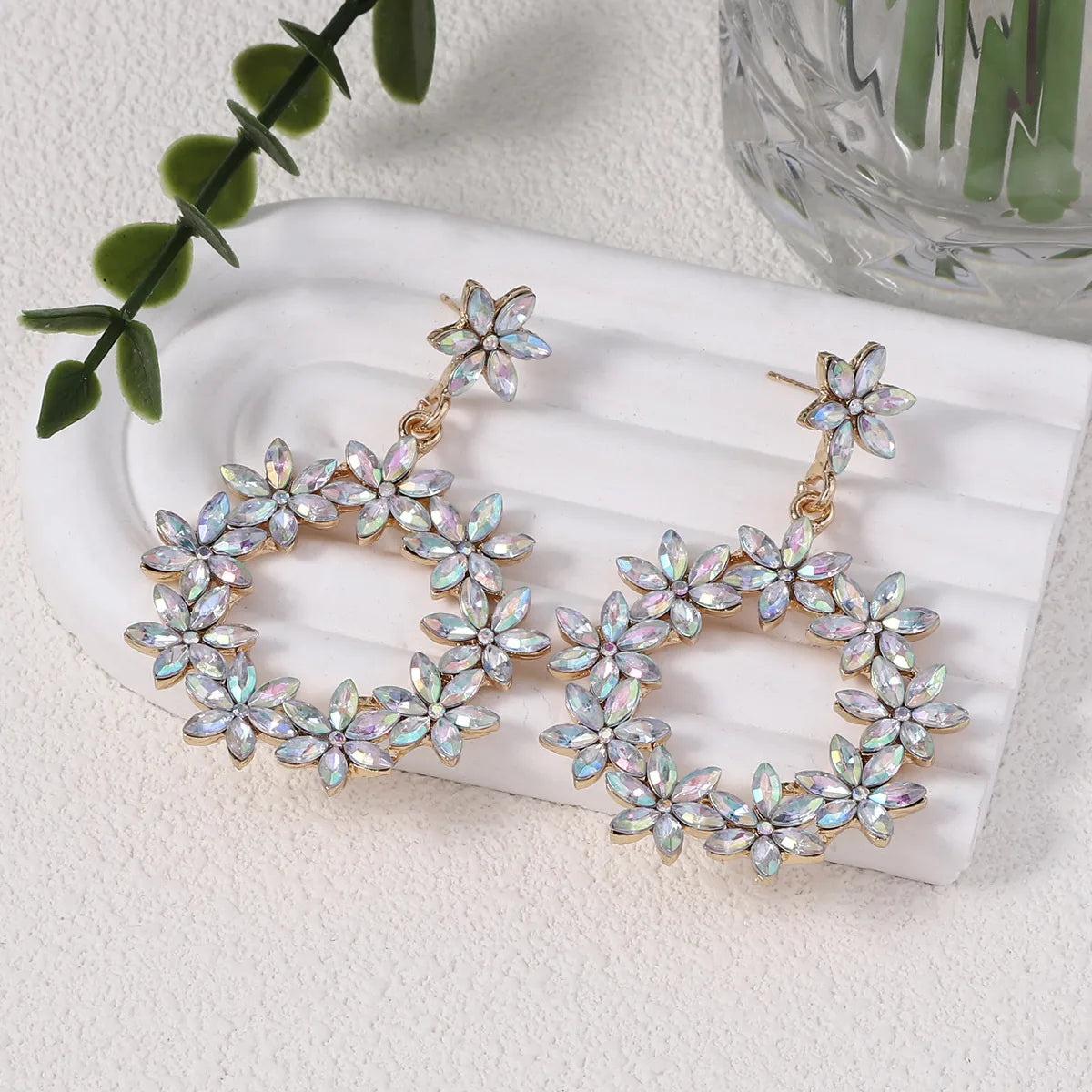 1 Pair Simple Style Classic Style Flower Inlay Zinc Alloy Rhinestones Drop Earrings