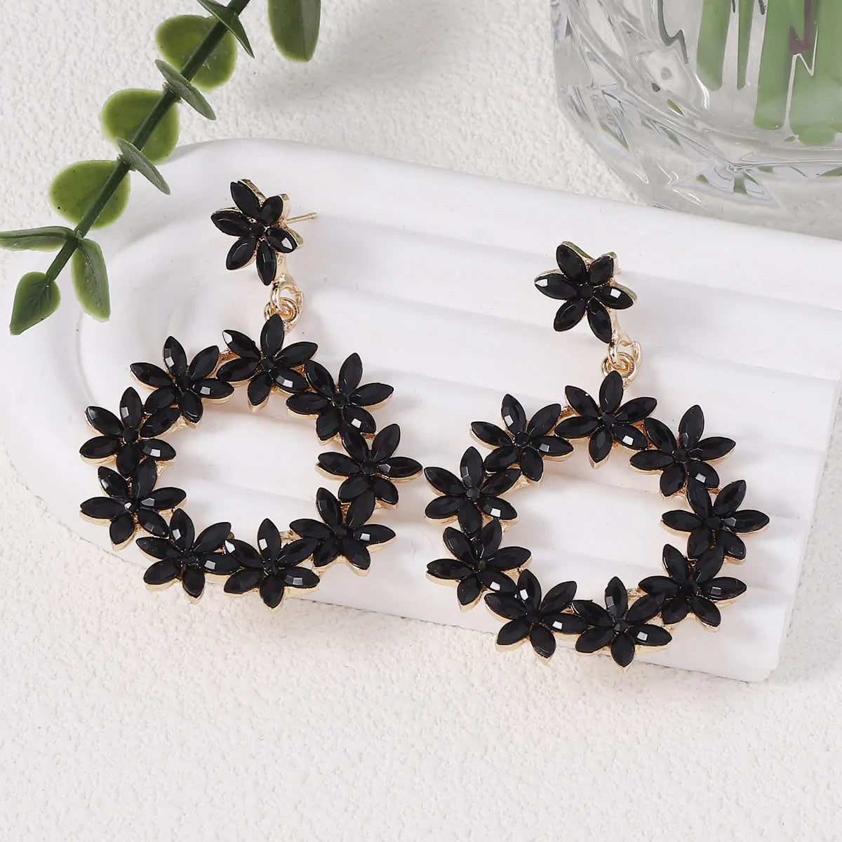 1 Pair Simple Style Classic Style Flower Inlay Zinc Alloy Rhinestones Drop Earrings