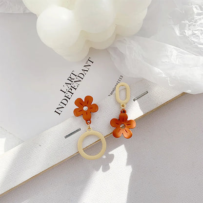 1 Pair Simple Style Classic Style Flower Patchwork Alloy Drop Earrings