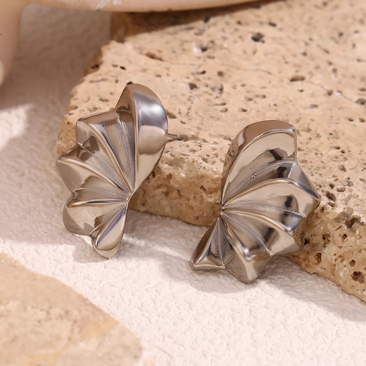 1 Pair Simple Style Classic Style Flower Plating 304 Stainless Steel Ear Studs