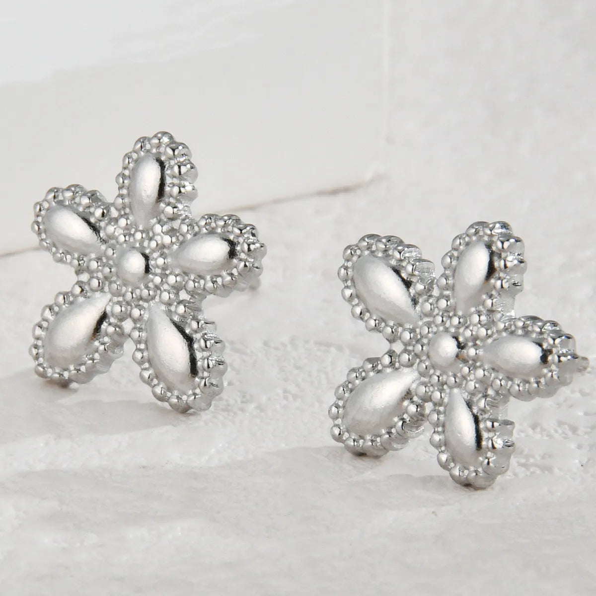 1 Pair Simple Style Classic Style Flower Plating 304 Stainless Steel Ear Studs