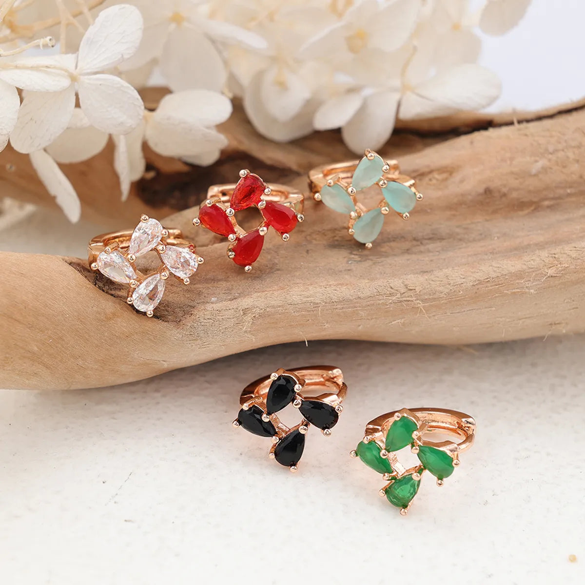 1 Pair Simple Style Classic Style Flower Plating Inlay Copper Zircon Rose Gold Plated Ear Studs