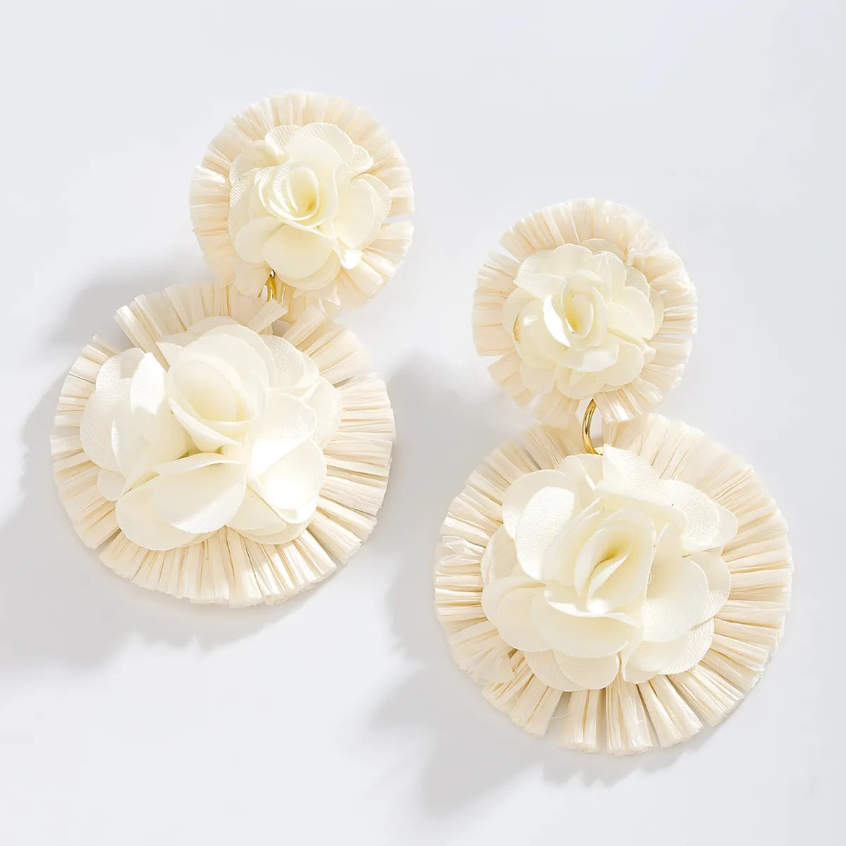 1 Pair Simple Style Classic Style Flower Raffia Drop Earrings