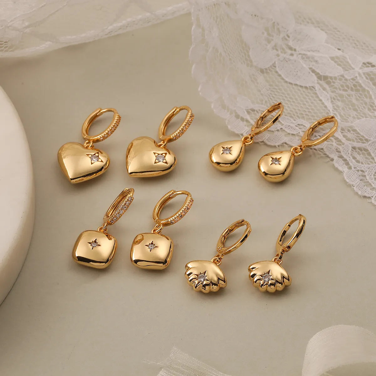 1 Pair Simple Style Classic Style Geometric Heart Shape Plating Inlay Copper Zircon 18k Gold Plated Drop Earrings