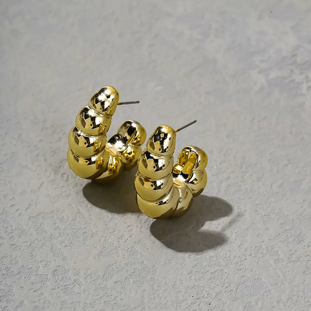 1 Pair Simple Style Classic Style Geometric Irregular Plating Arylic 18K Gold Plated Ear Studs