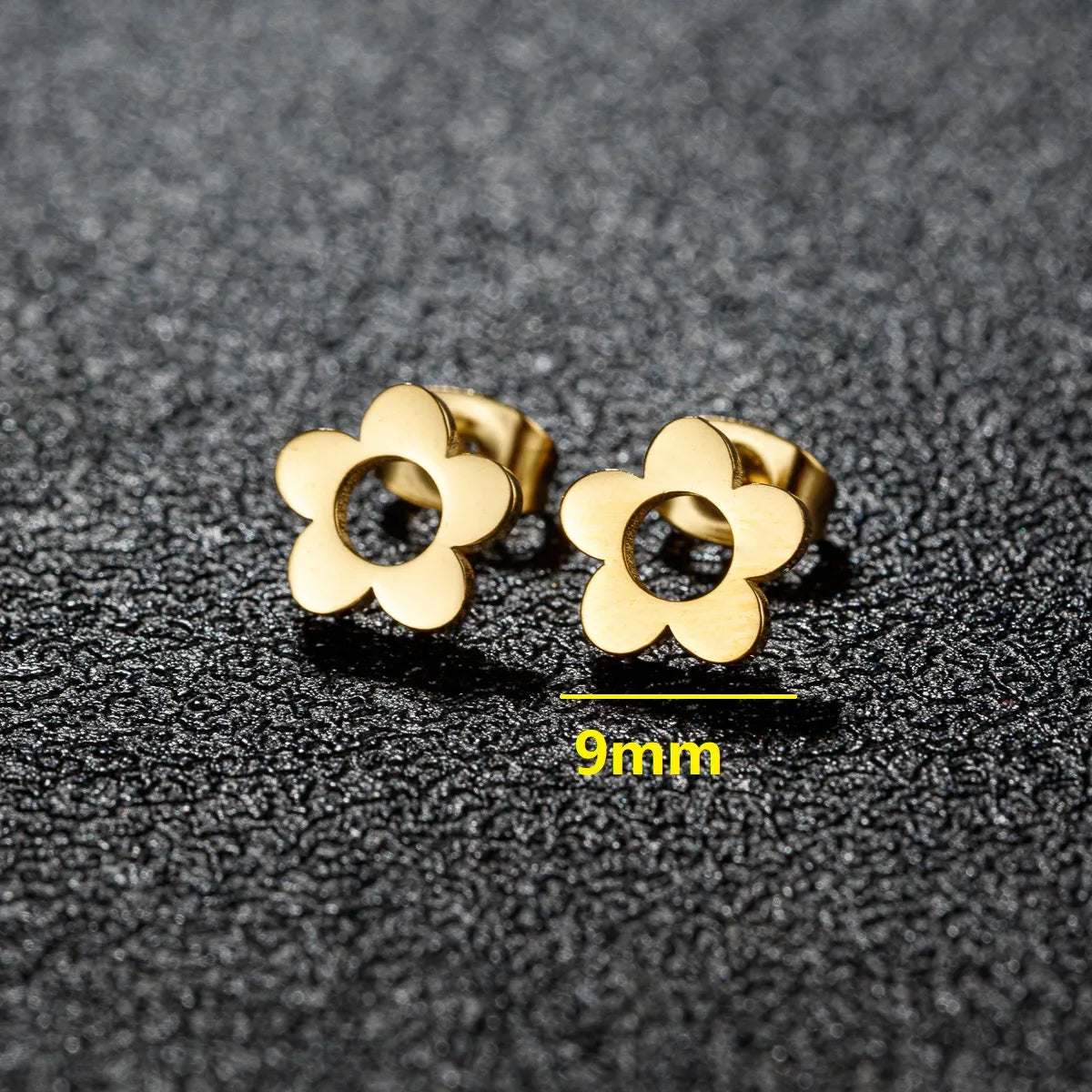 1 Pair Simple Style Classic Style Geometric Polishing Plating 304 Stainless Steel 18K Gold Plated Ear Studs