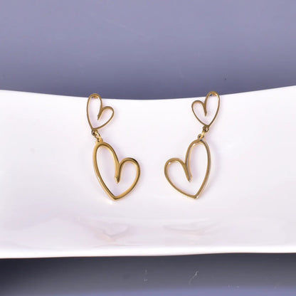 1 Pair Simple Style Classic Style Heart Shape 304 Stainless Steel Titanium Steel 18K Gold Plated Drop Earrings