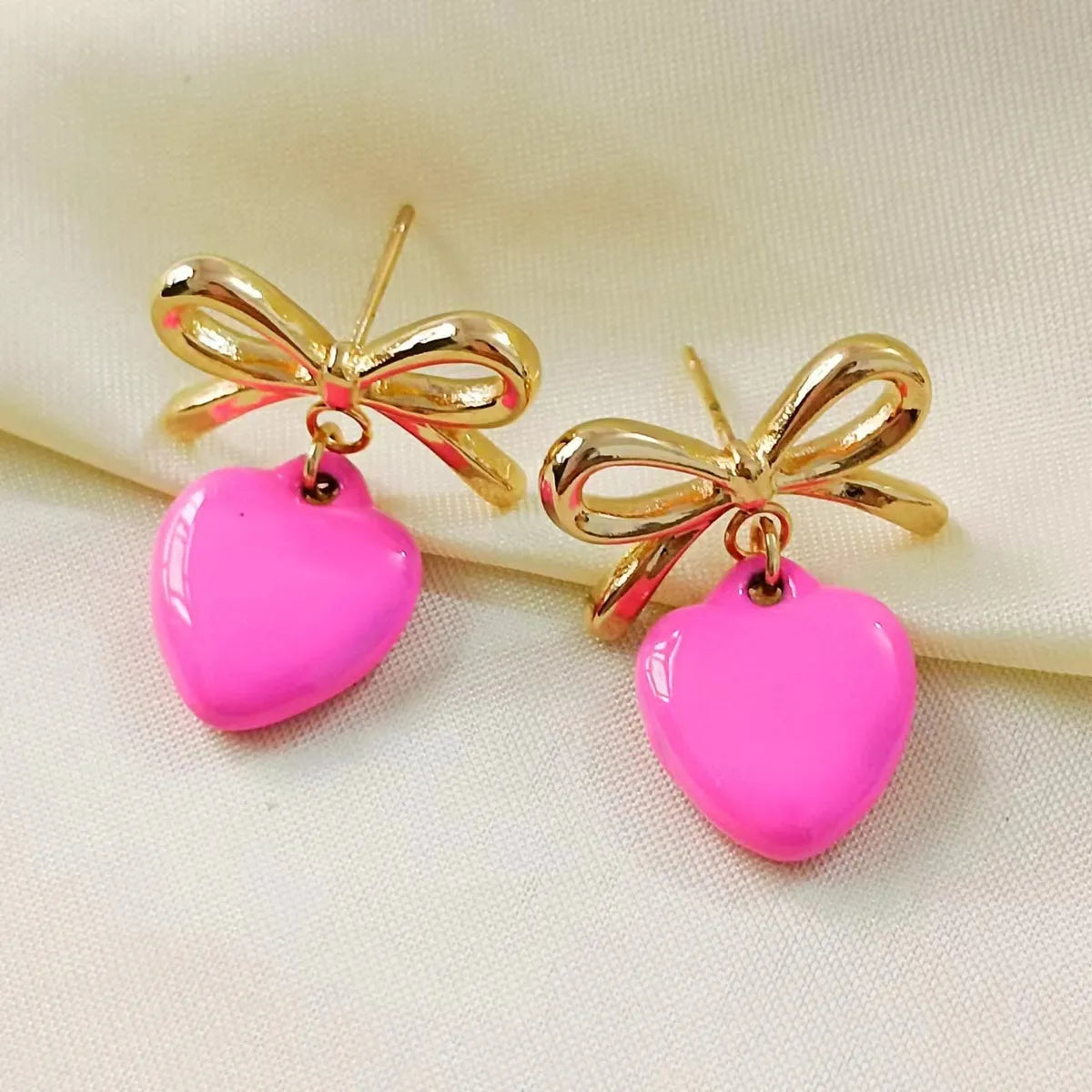 1 Pair Simple Style Classic Style Heart Shape Bow Knot Plating Titanium Steel Drop Earrings