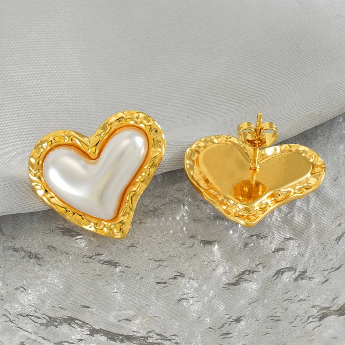 1 Pair Simple Style Classic Style Heart Shape Inlay 304 Stainless Steel Pearl Ear Studs