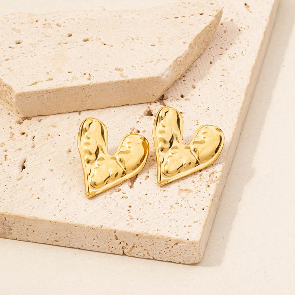 1 Pair Simple Style Classic Style Heart Shape Plating 304 Stainless Steel 18K Gold Plated Ear Studs