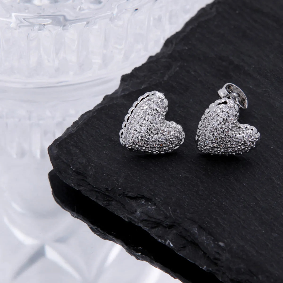 1 Pair Simple Style Classic Style Heart Shape Plating Copper Zircon 18K Gold Plated Ear Studs