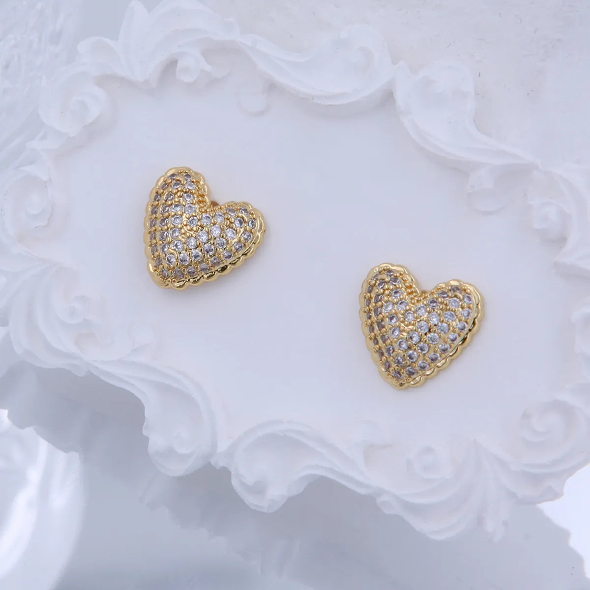 1 Pair Simple Style Classic Style Heart Shape Plating Copper Zircon 18K Gold Plated Ear Studs