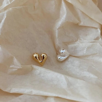 1 Pair Simple Style Classic Style Heart Shape Plating Sterling Silver 18k Gold Plated White Gold Plated Ear Studs