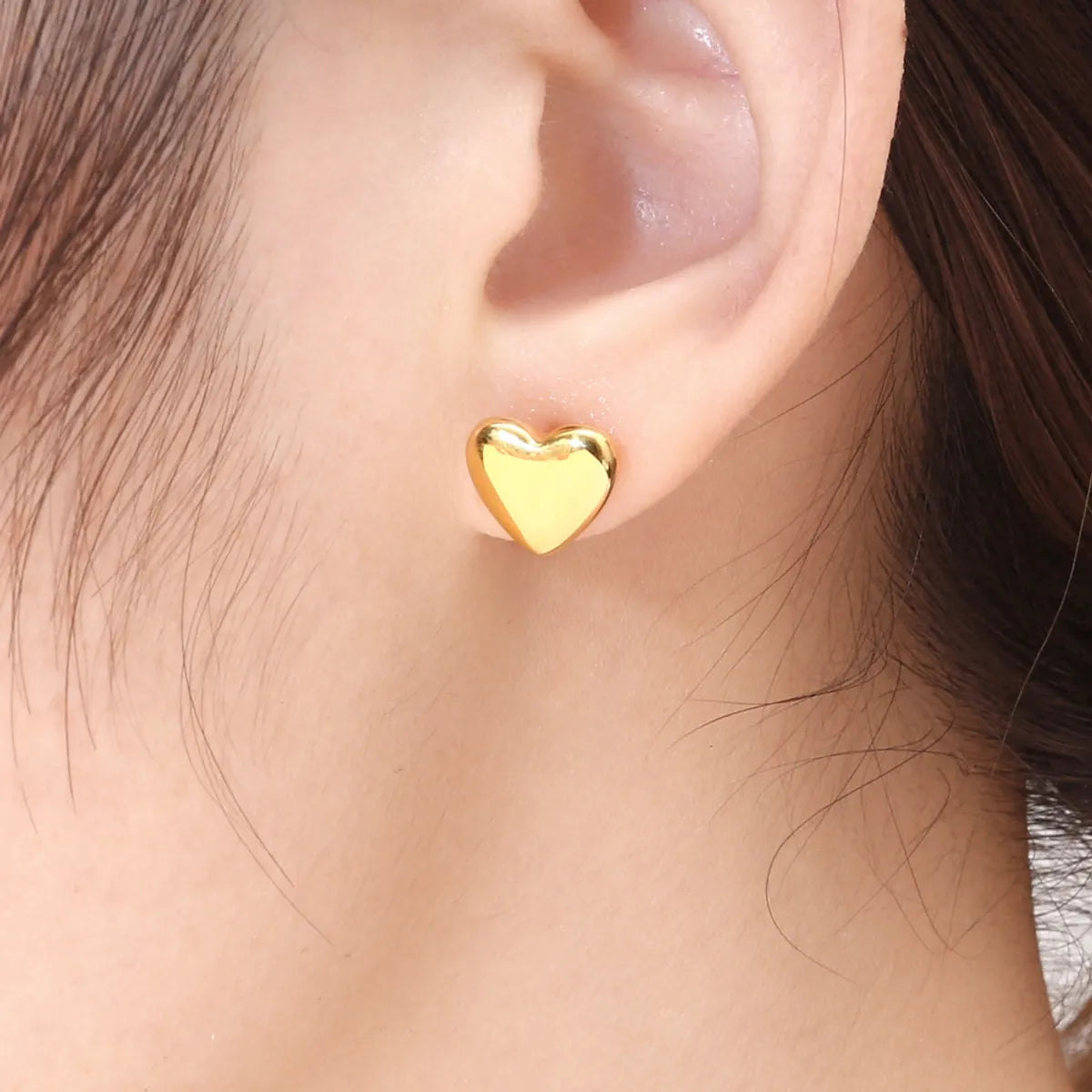 1 Pair Simple Style Classic Style Heart Shape Plating Titanium Steel Gold Plated Ear Studs