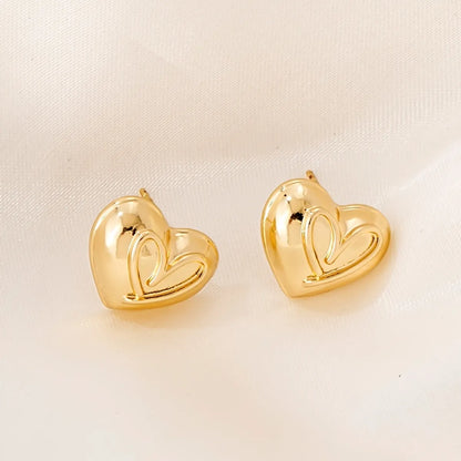 1 Pair Simple Style Classic Style Heart Shape Polishing Plating Copper Gold Plated Silver Plated Ear Studs