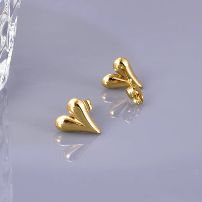 1 Pair Simple Style Classic Style Heart Shape Solid Color Plating 304 Stainless Steel Titanium Steel 18K Gold Plated Ear Studs