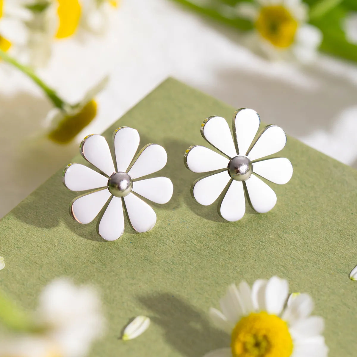 1 Pair Simple Style Classic Style Little Daisy Plating 304 Stainless Steel Ear Studs