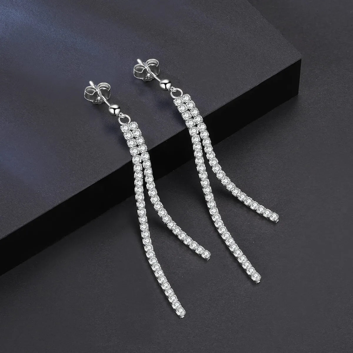 1 Pair Simple Style Classic Style Oversized Tassel Polishing Plating Inlay Sterling Silver Zircon White Gold Plated Drop Earrings