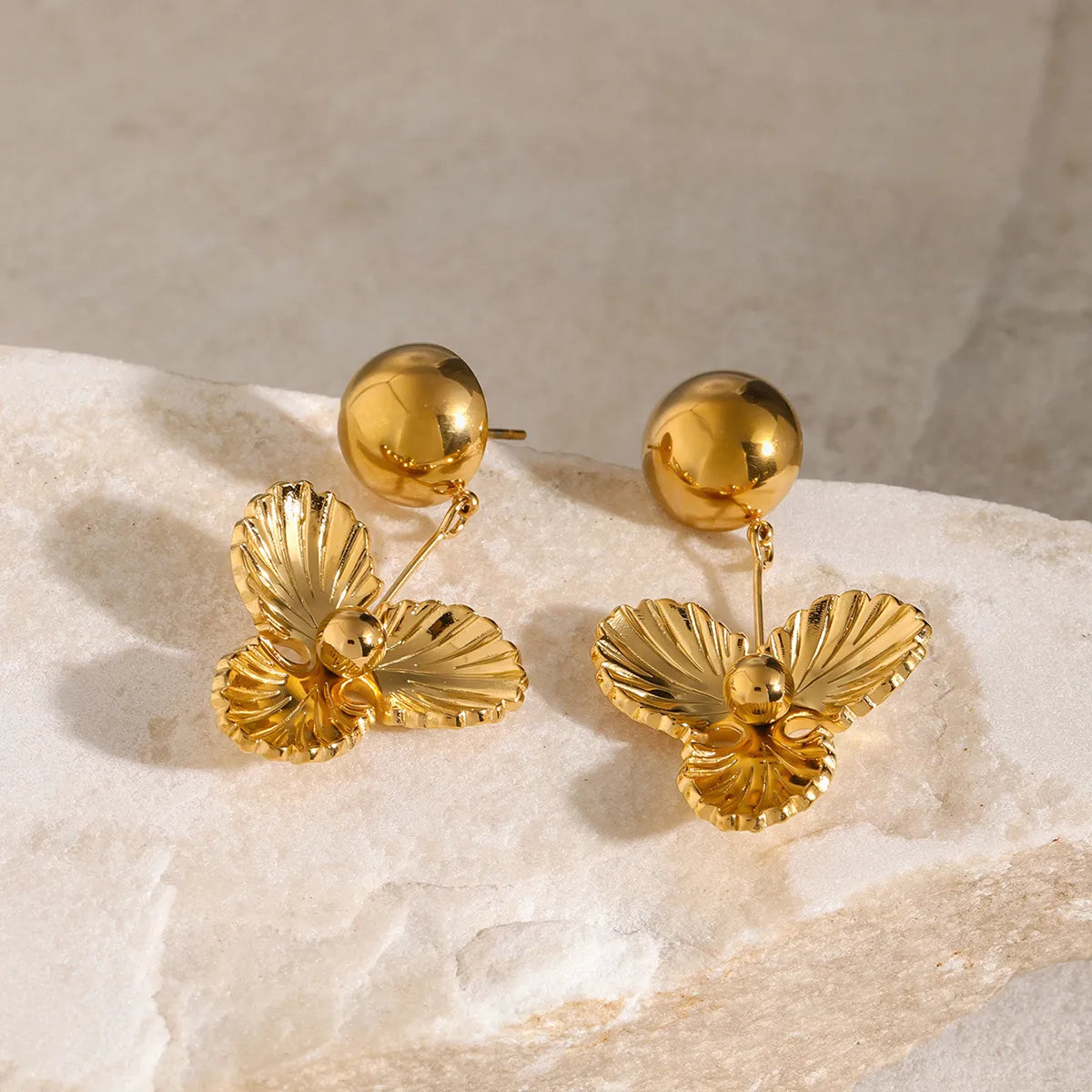 1 Pair Simple Style Classic Style Petal Plating 304 Stainless Steel 18K Gold Plated Drop Earrings