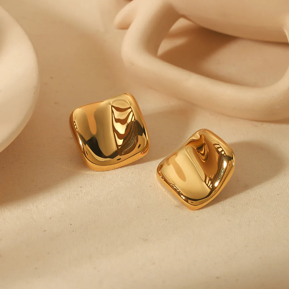 1 Pair Simple Style Classic Style Quadrilateral Polishing Plating 304 Stainless Steel 18K Gold Plated Ear Studs