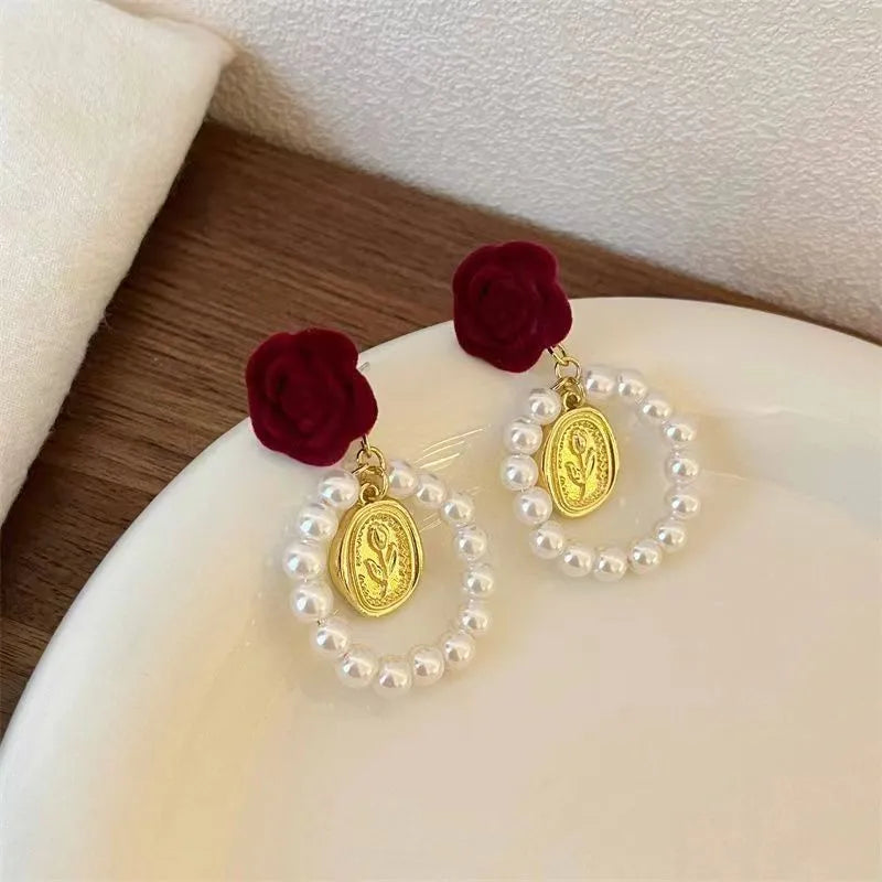 1 Pair Simple Style Classic Style Rose Plating Inlay Alloy Pearl Gold Plated Drop Earrings