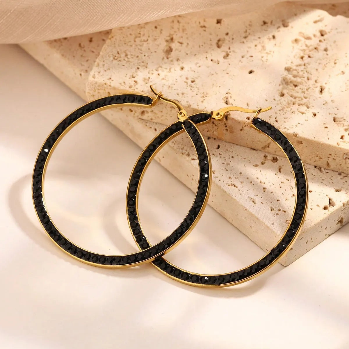 1 Pair Simple Style Classic Style Round Plating Inlay 304 Stainless Steel Artificial Rhinestones 18K Gold Plated Hoop Earrings