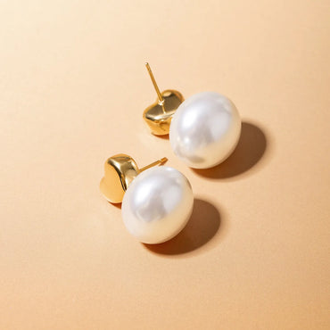 1 Pair Simple Style Classic Style Round Plating Inlay 304 Stainless Steel Pearl 18K Gold Plated Ear Studs