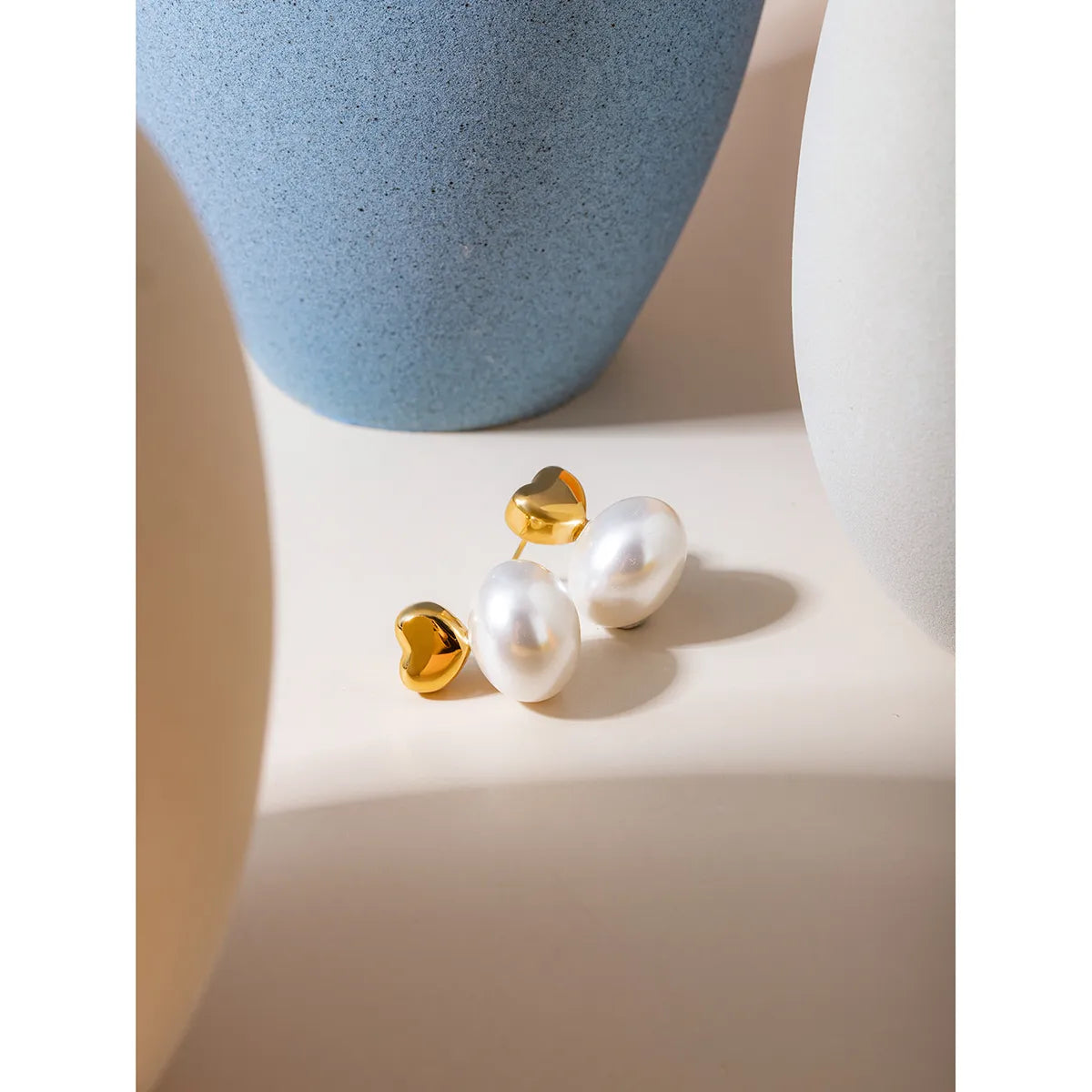 1 Pair Simple Style Classic Style Round Plating Inlay 304 Stainless Steel Pearl 18K Gold Plated Ear Studs