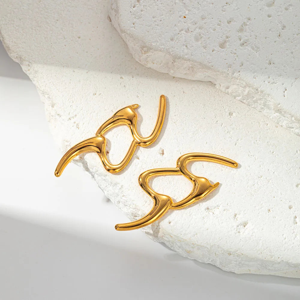 1 Pair Simple Style Classic Style S Shape Plating 304 Stainless Steel 14K Gold Plated Ear Studs