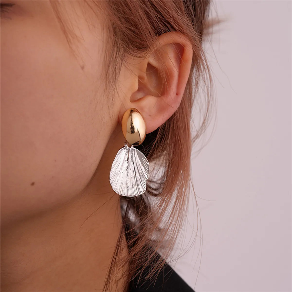 1 Pair Simple Style Classic Style Shell Irregular Plating Stainless Steel Gold Plated Drop Earrings