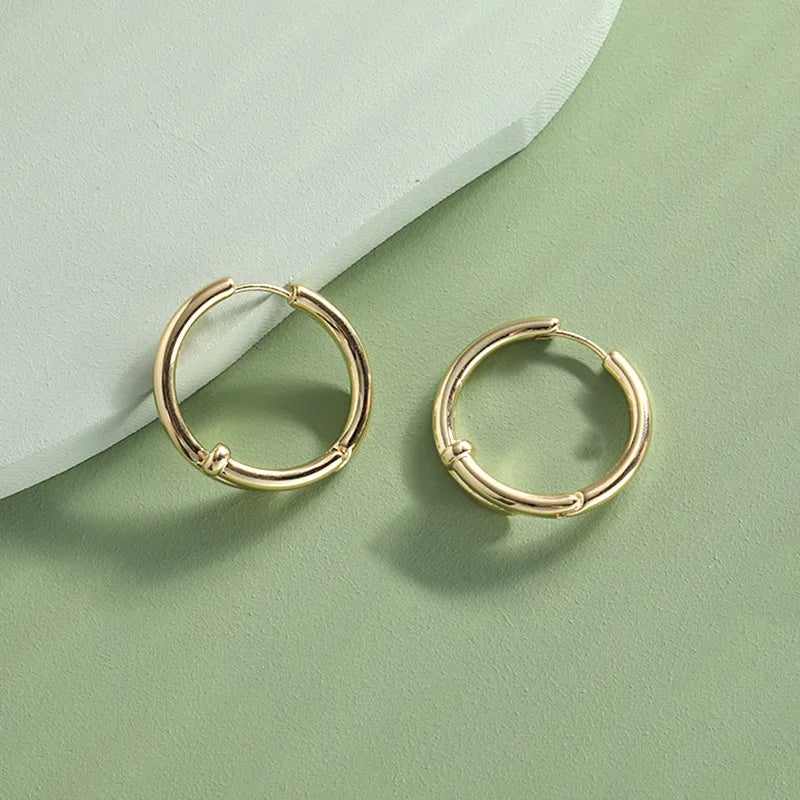 1 Pair Simple Style Classic Style Solid Color Alloy Earrings