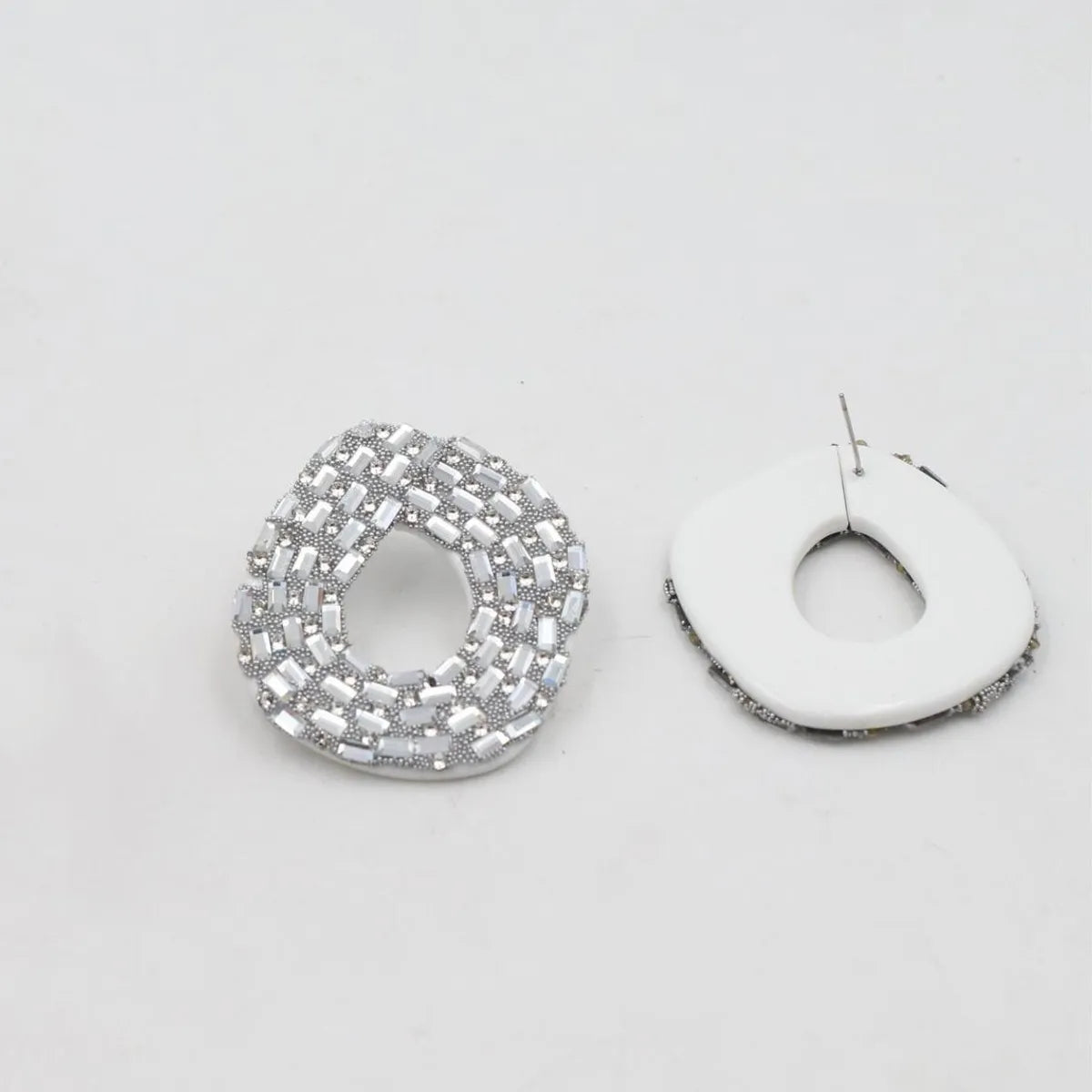 1 Pair Simple Style Classic Style Solid Color Arylic Iron Ear Studs