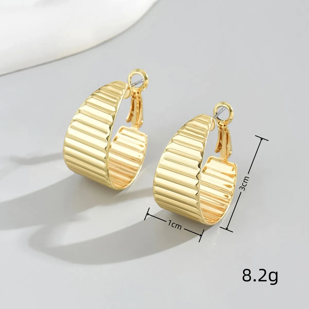 1 Pair Simple Style Classic Style Solid Color Asymmetrical Iron Earrings