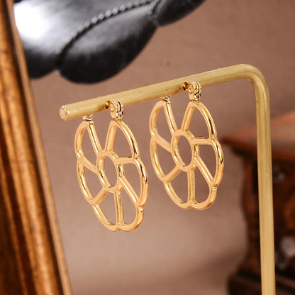 1 Pair Simple Style Classic Style Solid Color Hollow Out Stainless Steel Drop Earrings